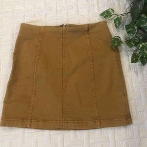 LAST CHANCE Free People Dark Khaki Mini Skirt - 8